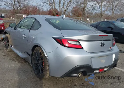 2024 Toyota Gr86 из США, поврежденный, VIN JF1ZNBB11R9753075